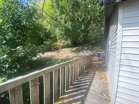 3rd image of 129 Highland Ave