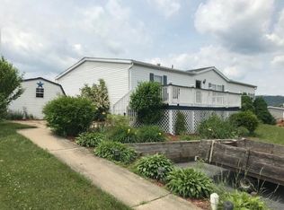 2 Pine St, Fredericksburg, PA 17026