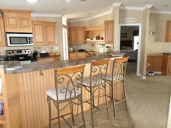 3rd image of 9928 Killdeer Ln