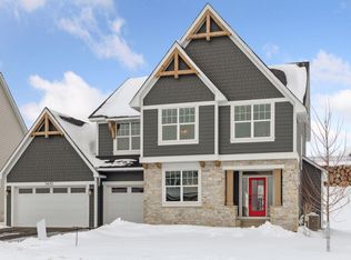 5410 Rolling Hills Pkwy, Victoria, MN 55318