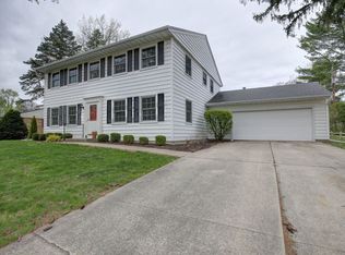 2103 Noel Dr, Champaign, IL 61821