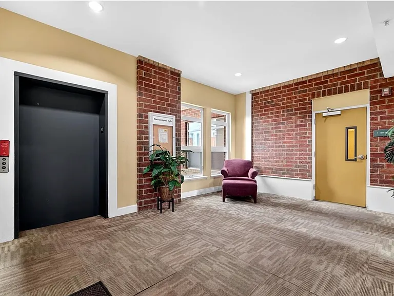 10184 Park Meadows Dr #1317 — Photo 3