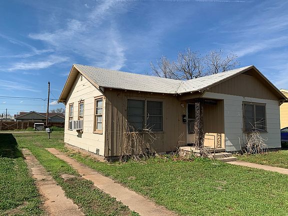 2nd image of 903 E 23rd St