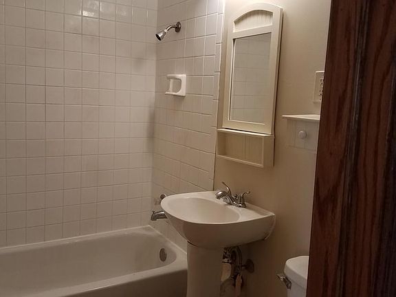 4th image of 4512 S 60th Ave