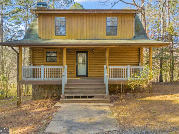 601 Beaver Lake Dr, Clarkesville, GA 30523