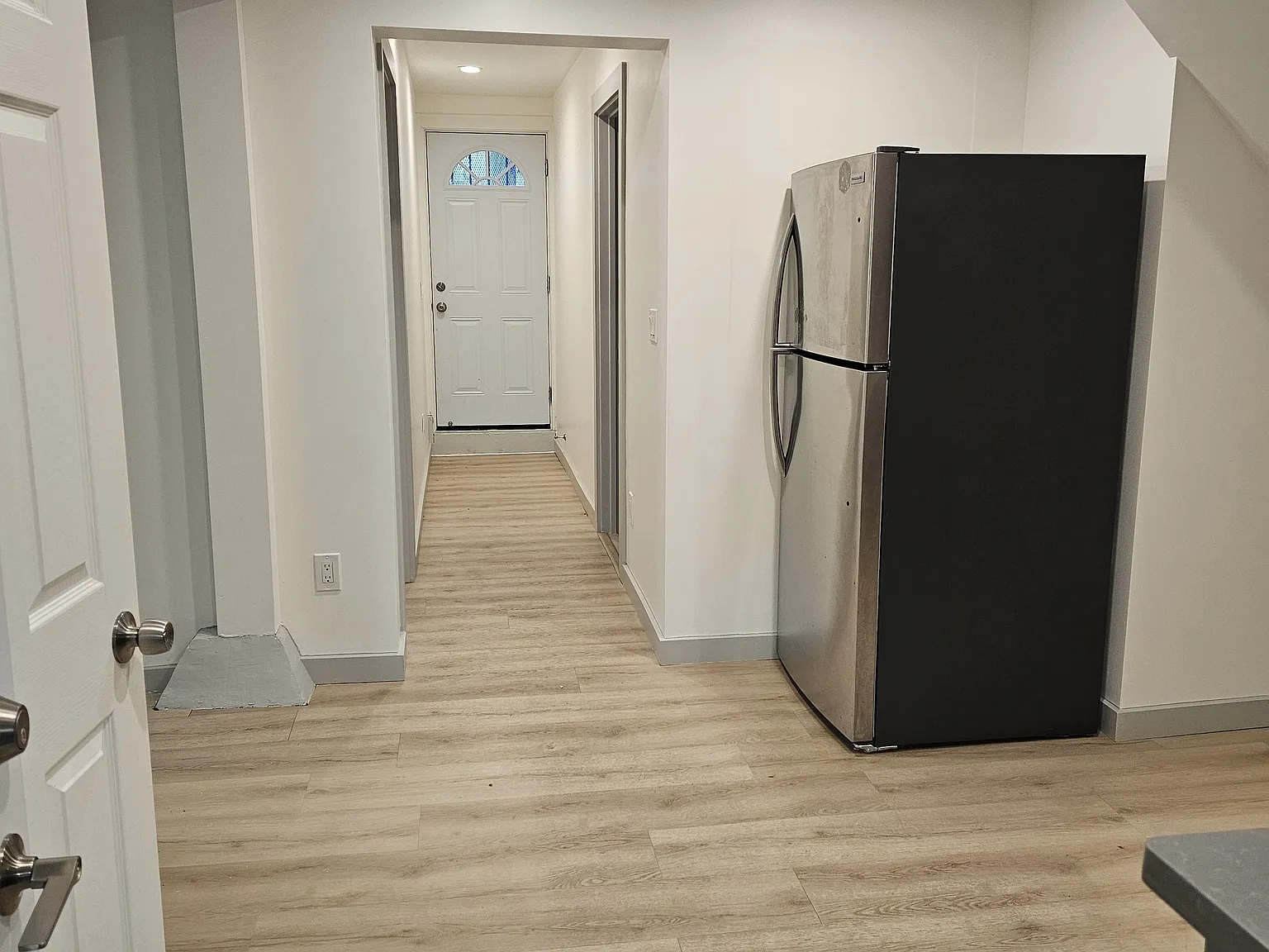 398 Chester St — Photo 3