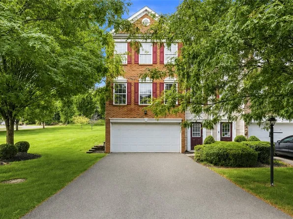 144 Lockheed Dr, Coraopolis, PA 15108