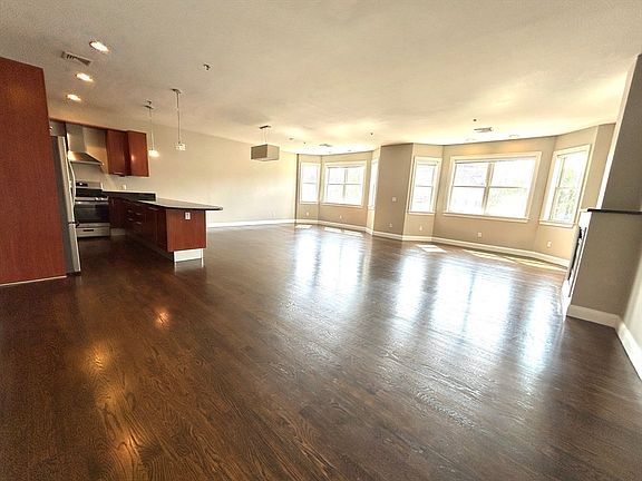 2nd image of 75-83 Boylston St #R3