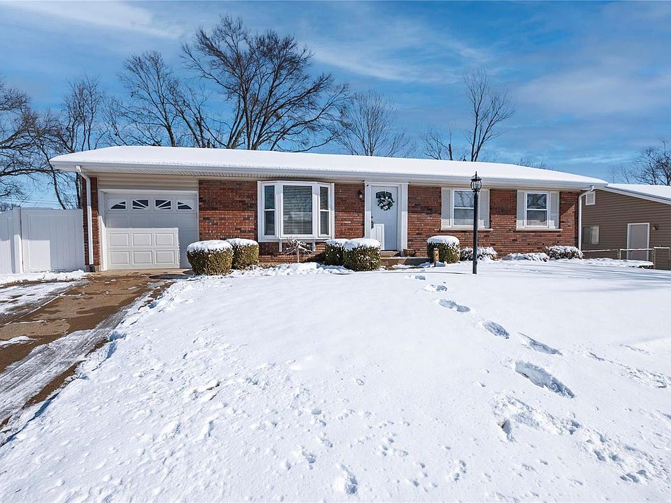 321 Burncoate Dr, Saint Louis, MO 63129 Zillow