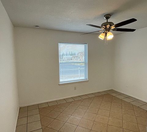 2nd image of 2801 Beachcomber Dr #1