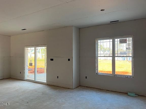 3rd image of 225 Seahawk Way