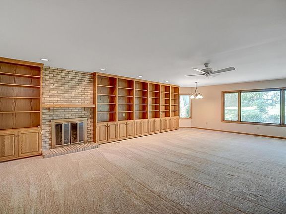 4th image of 727 Jonsol Ct