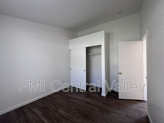 5th image of 1118 Cypress Hill Ln