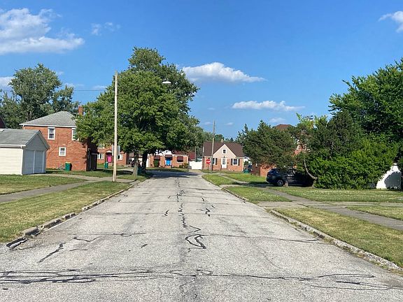 5th image of 18408 Hazelwood Ave