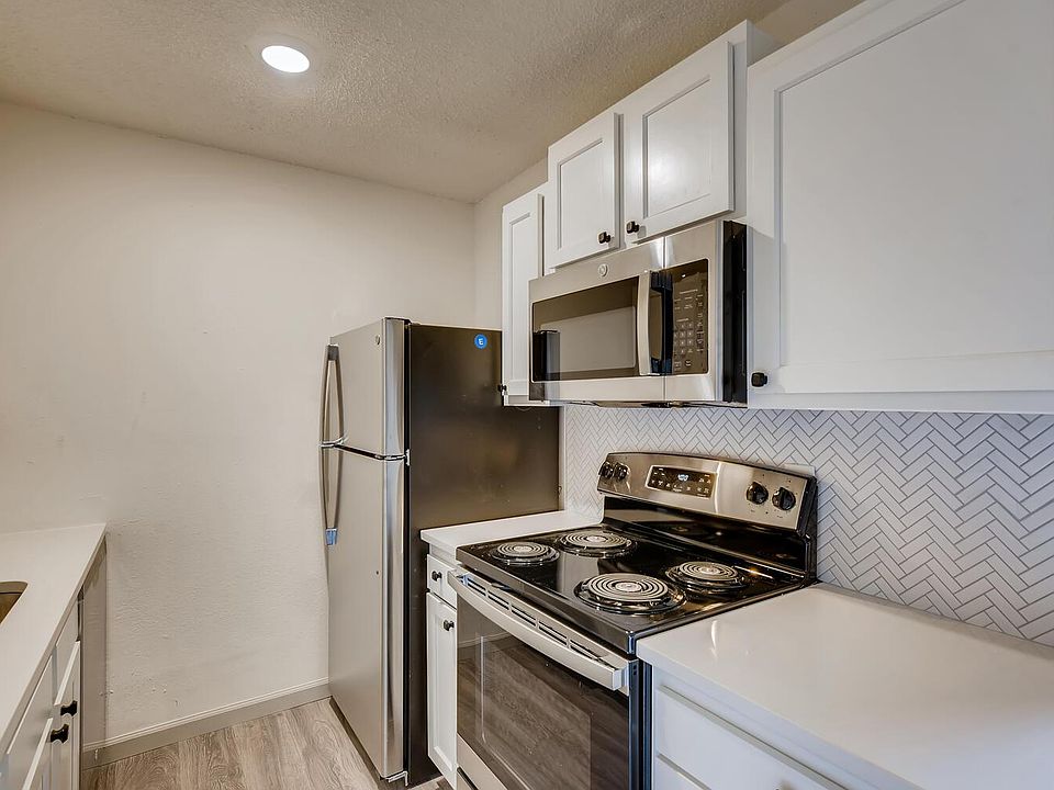 1st image of 2660 Ingalls St #2750-6