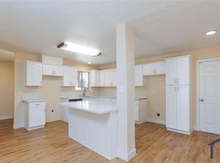 6320 Shawnee Ave, Las Vegas, NV 89107