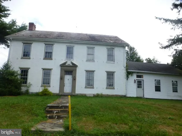 424 Niantic Rd, Barto, PA 19504
