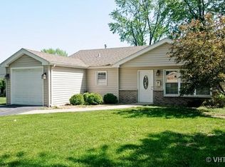 2903 Lexington Dr, Hazel Crest, IL 60429