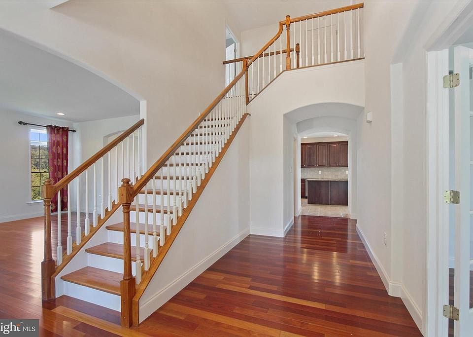 2770 Meadow Cross Way, York, PA 17402 Zillow