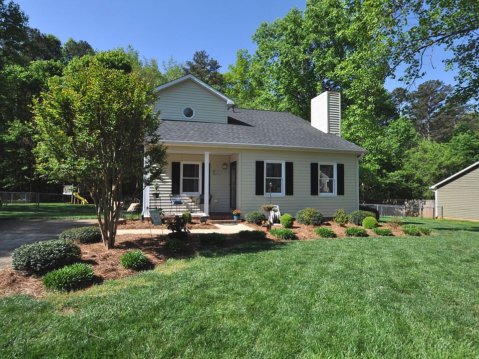 1st image of 4560 Huntington Dr
