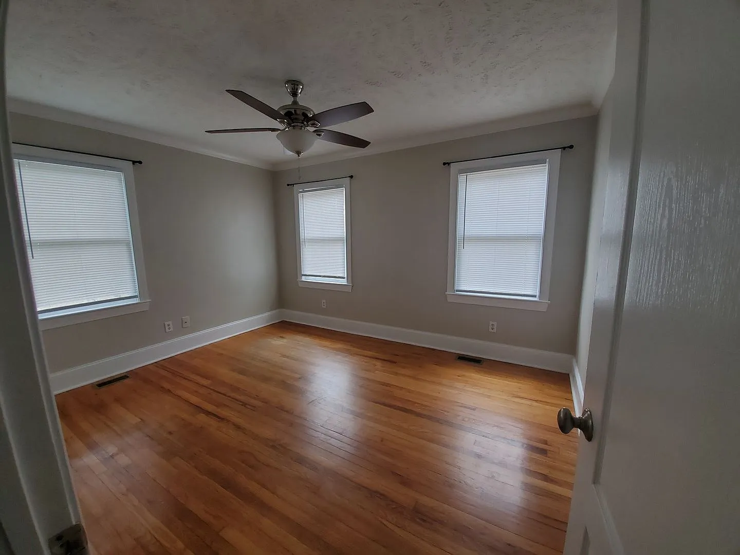 213 Brainerd ~ Myrtle Hill — Photo 3