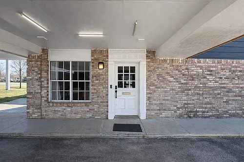 401 N East Ave #OFFICE Photo 1
