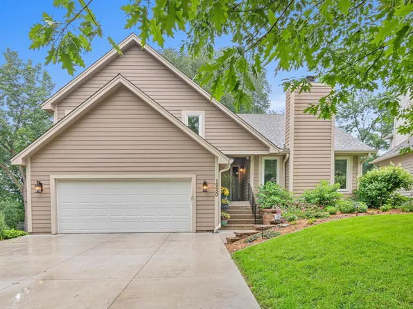 16450 S Manor Rd, Eden Prairie, MN 55346