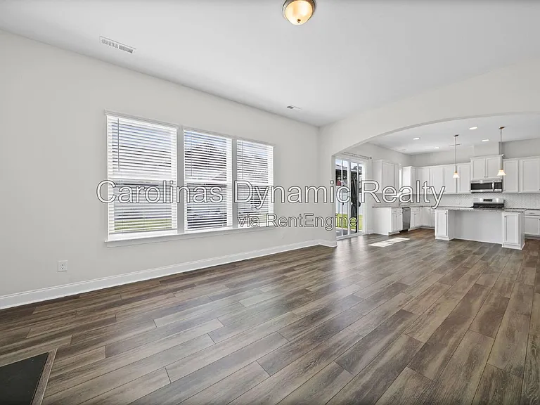 1106 Cigar Ln — Photo 16