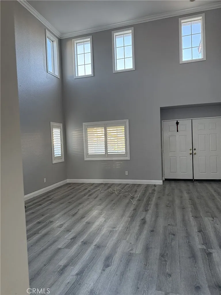 4 bed, 2.5 bath, 2812 sqft, $3,800 — Photo 4