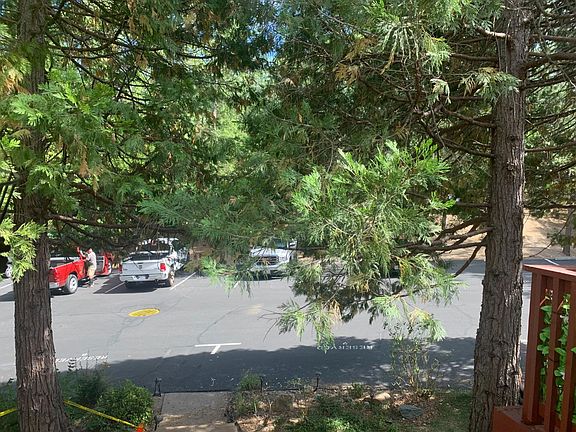 3rd image of 40513 Saddleback Rd