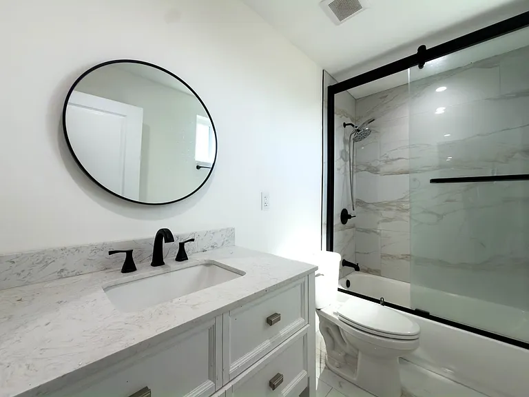 12406 Cantara St — Photo 16
