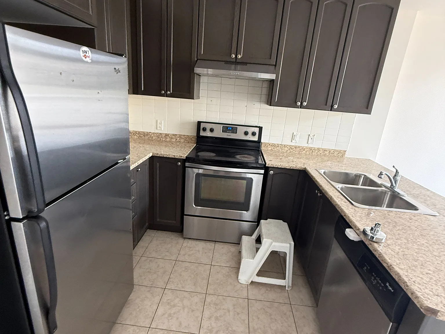 4 bed, $3,025 — Photo 4