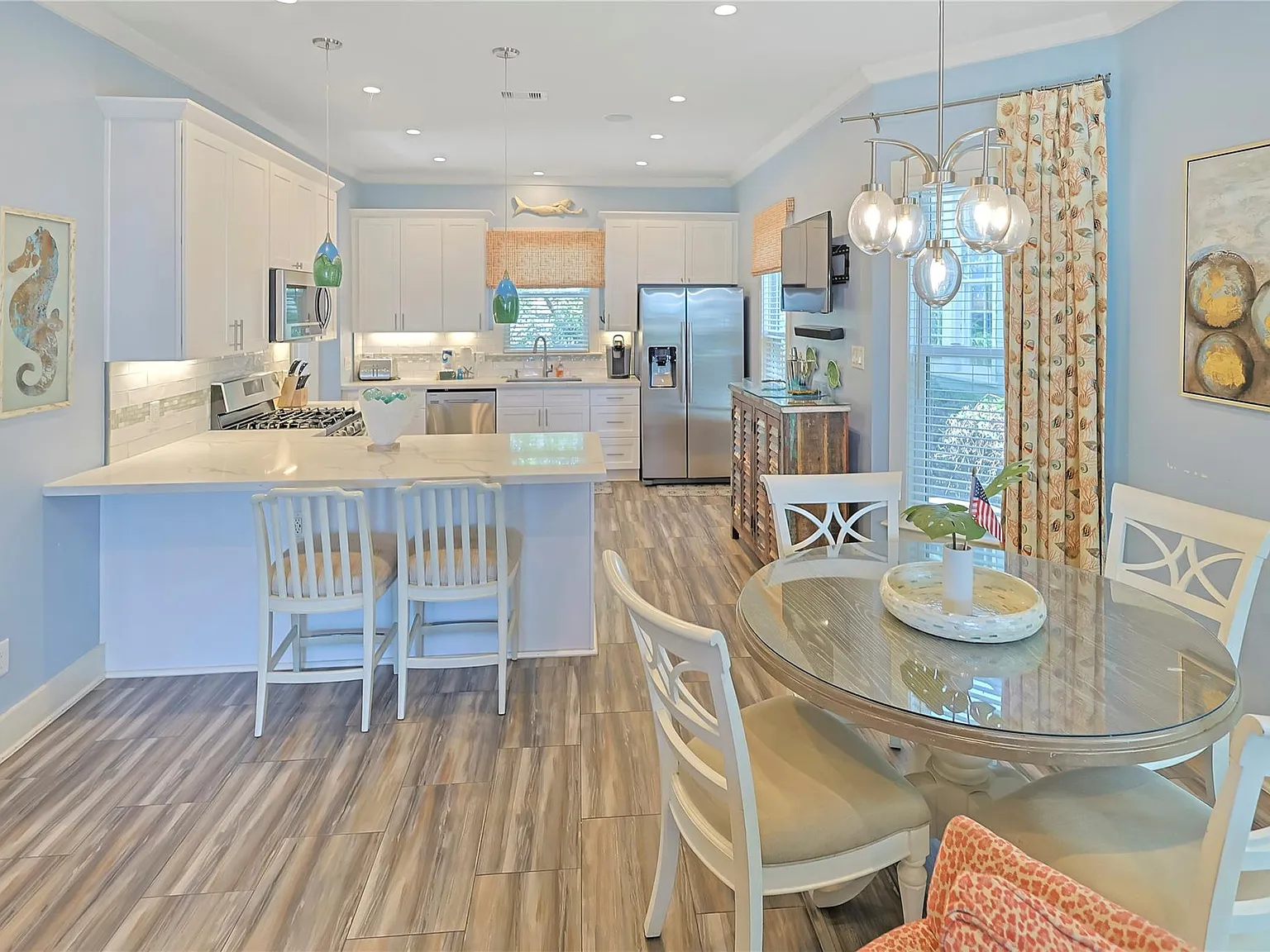 2 bed, 1.5 bath, 1180 sqft, $2,350 — Photo 2