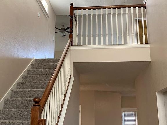 3rd image of 1617 Blair Dr