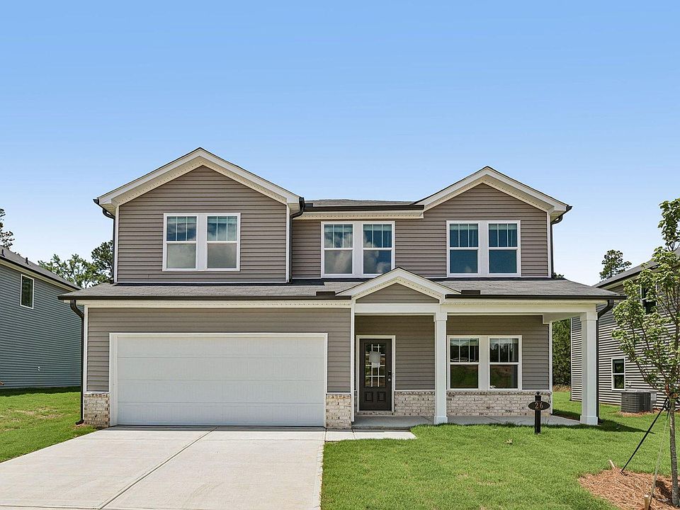 The Brentwood floorplan with Elevation C modeled at Manning Mill.