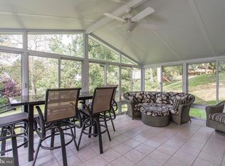 512 Caddy Dr, Doylestown, PA 18901