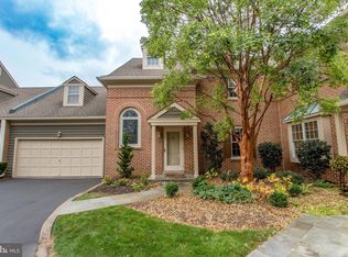 32 Hibiscus Ct, Doylestown, PA 18901