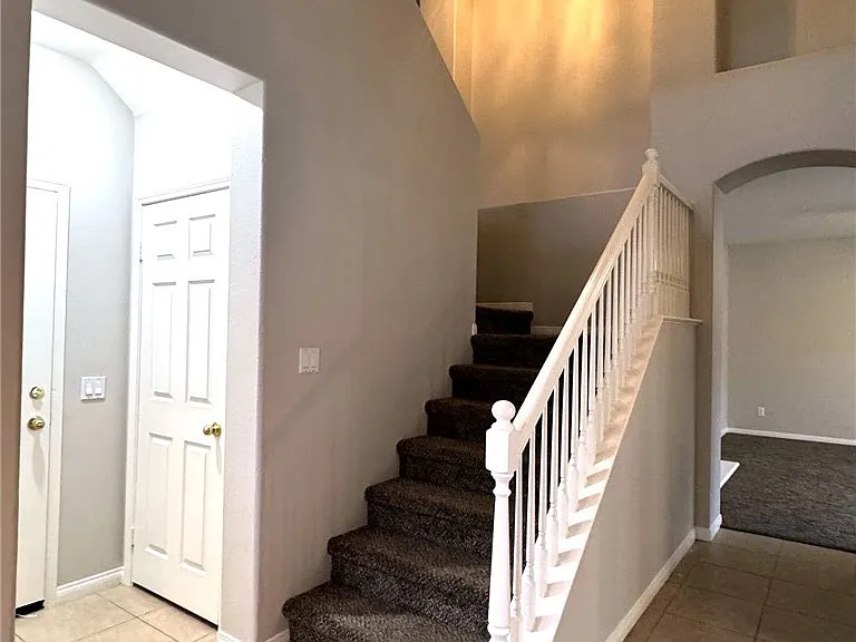 24094 Safiro Ct — Photo 8