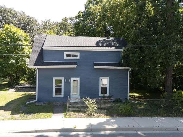 1210 Harrison St, Lowell, IN 46356