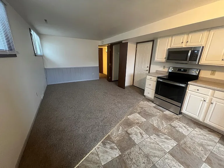 129 N Main St — Photo 14