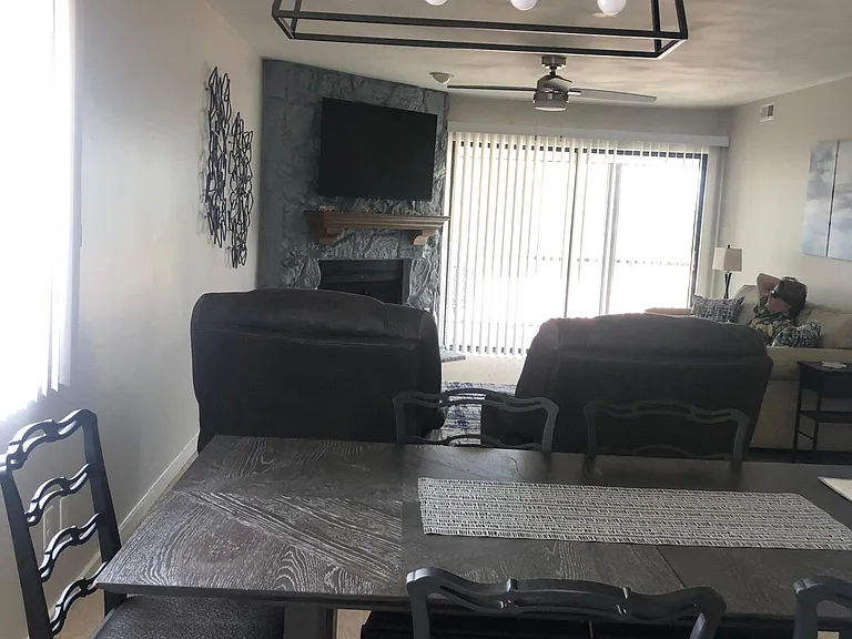 6 Costa Del Sol Dr — Photo 4