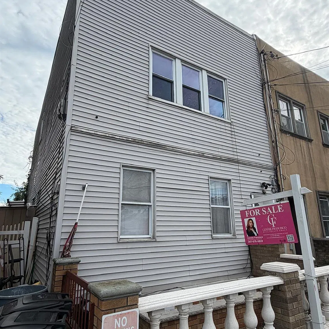 2 bed, 1.0 bath, 605 sqft, $2,997 — Photo 1