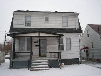 2nd image of 18481 Helen St