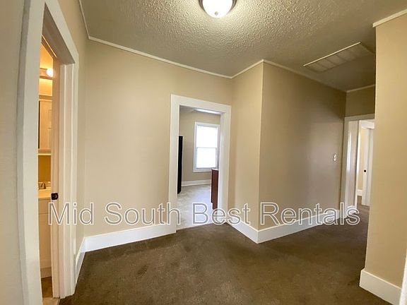 2nd image of 3315 Maryland Ave
