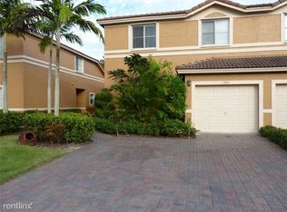 2040 NW 99th Way, Sunrise, FL 33322