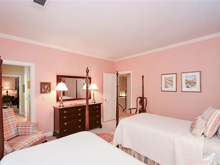 1640 Lazy River Ln — Photo 59