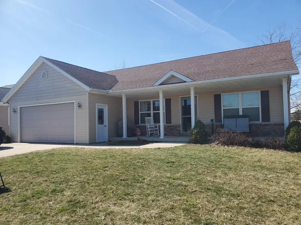 111 Deer Dr, New Bremen, OH 45869