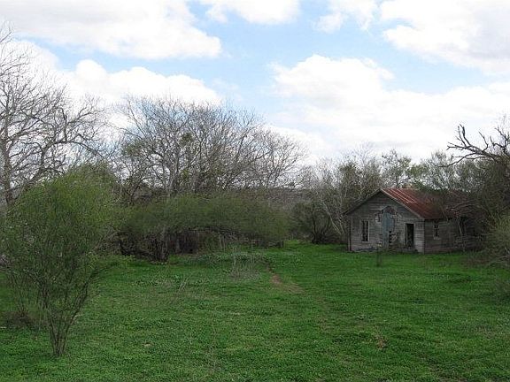 3rd image of 770 W Highway 90a