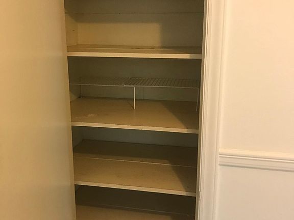 2nd image of 3622 Cedar Ln