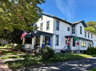 10 Arnold Park, Rochester, NY 14607